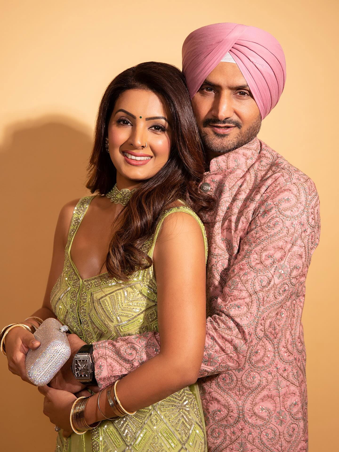 गीता बसरा का स्टनिंग लुक, 41 में भी सुपर फिट - Hindi News | गीता बसरा का स्टनिंग लुक, 41 में भी सुपर फिट | Latest Photos at Lokmatnews.in